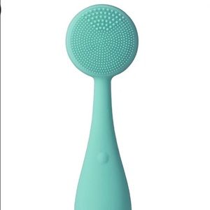 PMD smart facial cleansing device- never used